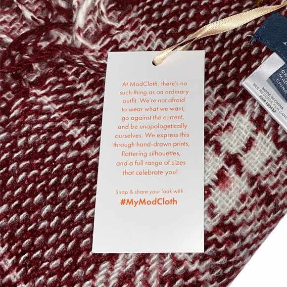 NWT MODCLOTH Brr No More Burgandy Plaid Scarf - Picture 4 of 5